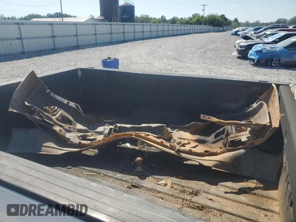 ✅ 2016 GMC Sierra 2500HD Denali • VIN: 1GT12UE8XGF123820 • Lot: 80467765. Listed on Copart with 226,238 mi. Free auction sales archive from the USA and detailed vehicle history report at DreamBid. Image 12.