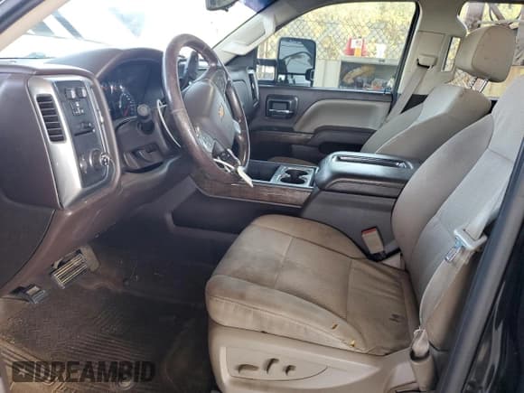 ✅ 2015 Chevrolet Silverado 1500 LT • VIN: 1GCRCREC3FZ209288 • Лот: 81051574. Опубликован ранее на Copart с пробегом 191 847 миль. Бесплатный доступ к архиву аукционных продаж из США и подробный отчёт об истории автомобиля на DreamBid. Изображение 7.