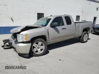 ✅ 2007 Chevrolet Silverado 1500 LTZ • VIN: 1GCEC19047Z564536 • Lot: 66337585. Listed on Copart with 139,465 mi. Free auction sales archive from the USA and detailed vehicle history report at DreamBid. Image 1.