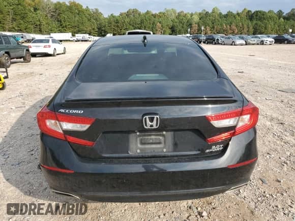 2018 Honda Accord Sport z VIN 1HGCV2E32JA046438, wystawiony jako Copart lot #81744945 z przebiegiem 119 307 mil mil oraz Szkoda całkowita • Salvage title. Historia ofert i sprzedaży dostępna na DreamBid. Obrazek 6.