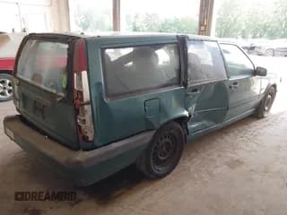 ✅ 1995 Volvo 850 • VIN: YV1LW5510S2136981 • Лот: 42735214. Опубликован ранее на IAAI с пробегом 311 593 миль. Бесплатный доступ к архиву аукционных продаж из США и подробный отчёт об истории автомобиля на DreamBid. Изображение 4.