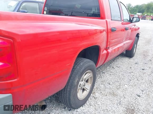 2008 Dodge Dakota Bighorn/Lonestar with VIN 1D7HE38K68S561918, listed as a IAAI auction lot 42488556 with 198,422 mi miles and . Bid and sale history available at DreamBid. Image 14.