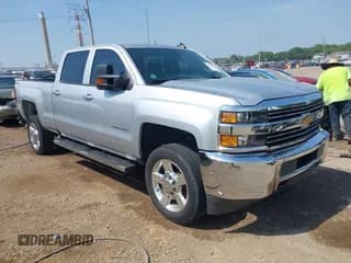 ✅ 2018 Chevrolet Silverado 2500HD Work Truck • VIN: 1GC1KUEG0JF185015 • Лот: 42571720. Опубликован ранее на IAAI с пробегом 185 083 миль. Бесплатный доступ к архиву аукционных продаж из США и подробный отчёт об истории автомобиля на DreamBid. Изображение 1.
