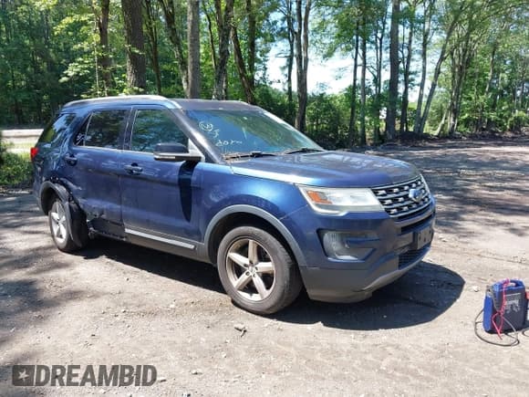 ✅ 2016 Ford Explorer XLT • VIN: 1FM5K8D81GGA39689 • Lot: 42567777. Wystawiony na IAAI z przebiegiem 242 806 mil. Bezpłatny archiwum sprzedaży aukcyjnych z USA i szczegółowy raport historii pojazdu na DreamBid. Zdjęcie 1.