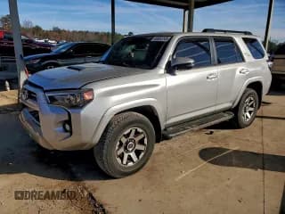 ✅ 2021 Toyota 4Runner TRD Off Road Premium • VIN: JTERU5JR4M5877021 • Лот: 93653145. Опубликован ранее на Copart с пробегом 31 070 миль. Бесплатный доступ к архиву аукционных продаж из США и подробный отчёт об истории автомобиля на DreamBid. Изображение 1.