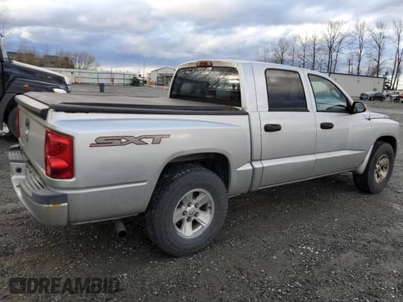 ✅ 2008 Dodge Dakota SXT • VIN: 1D7HW38K08S545596 • Lot: 82404074. Listed on Copart with 195,815 mi miles. Access the free auction sales archive from the USA and view a detailed vehicle history report at DreamBid. Image 3.