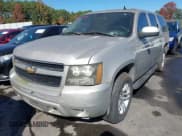 ✅ 2007 Chevrolet Suburban LT • VIN: 1GNFC16J77J167362 • Lot: 43613035. Listed on IAAI with Not provided. Free auction sales archive from the USA and detailed vehicle history report at DreamBid. Image 2.