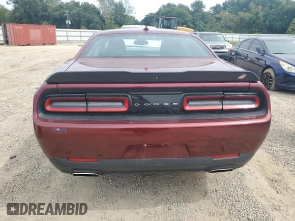 ✅ 2023 Dodge Challenger SXT • VIN: 2C3CDZGG8PH597580 • Lot: 85092865. Wystawiony na Copart z przebiegiem 12 773 mil. Bezpłatny archiwum sprzedaży aukcyjnych z USA i szczegółowy raport historii pojazdu na DreamBid. Zdjęcie 6.
