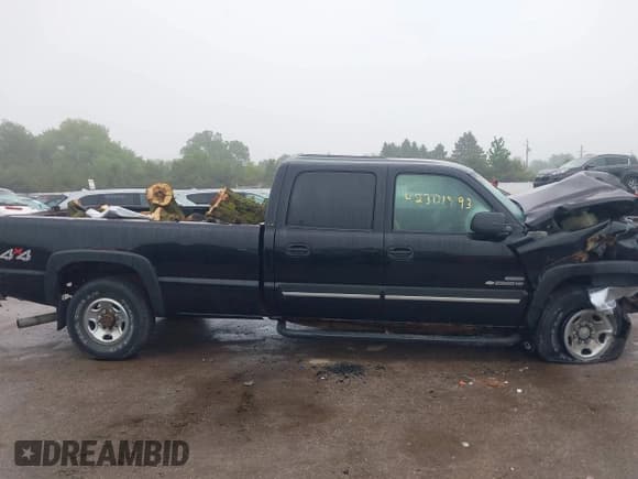 ✅ 2006 Chevrolet Silverado 2500HD LT3 • VIN: 1GCHK23D66F200054 • Лот: 42301893. Опубликован ранее на IAAI с пробегом 165 624 миль. Бесплатный доступ к архиву аукционных продаж из США и подробный отчёт об истории автомобиля на DreamBid. Изображение 12.
