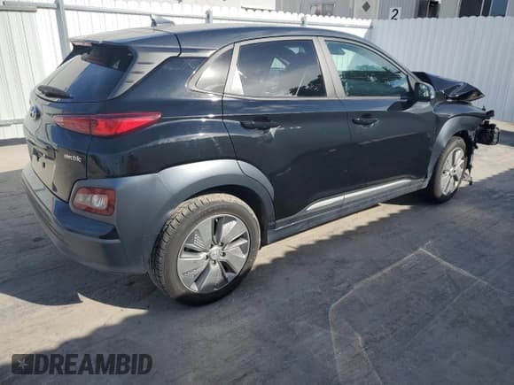 ✅ 2021 Hyundai Kona SEL • VIN: KM8K23AG2MU135006 • Лот: 37253144. Опубликован ранее на Copart с пробегом 50 470 миль. Бесплатный доступ к архиву аукционных продаж из США и подробный отчёт об истории автомобиля на DreamBid. Изображение 3.