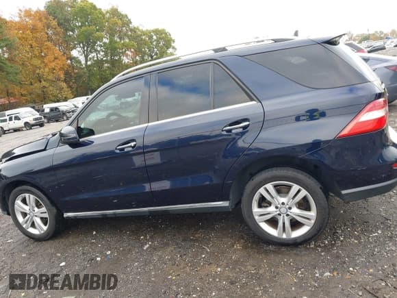 ✅ 2015 Mercedes-Benz M 250 • VIN: 4JGDA0EB5FA472458 • Lot: 43590754. Listed on IAAI with 171,771 mi. Free auction sales archive from the USA and detailed vehicle history report at DreamBid. Image 14.