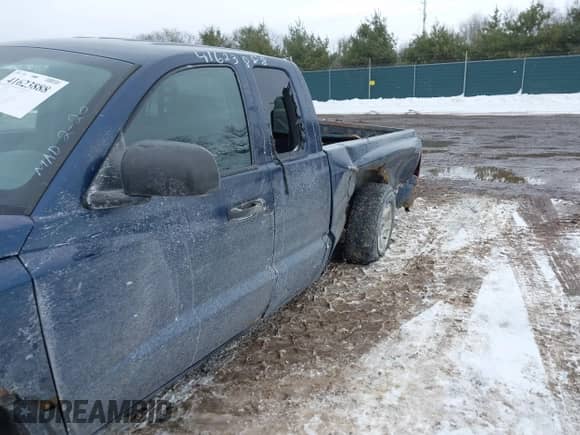 2006 Dodge Dakota SLT with VIN 1D7HW42N36S589968, listed as a IAAI auction lot 41623888 with 174,464 mi miles and . Bid and sale history available at DreamBid. Image 6.