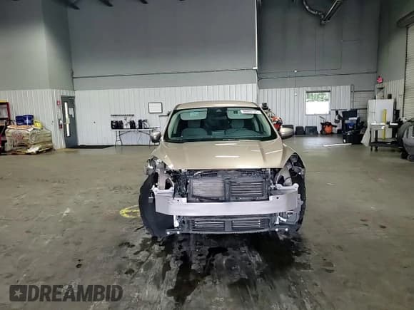 ✅ 2020 Ford Escape SE • VIN: 1FMCU9G63LUB24336 • Lot: 86892125. Listed on Copart with 69,704 mi. Free auction sales archive from the USA and detailed vehicle history report at DreamBid. Image 15.