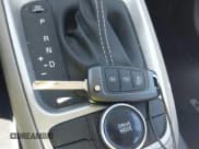 ✅ 2022 Hyundai Venue SEL • VIN: KMHRC8A33NU171505 • Lot: 42041443. Listed on IAAI with 37,908 mi. Free auction sales archive from the USA and detailed vehicle history report at DreamBid. Image 11.