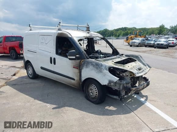✅ 2018 Ram ProMaster City Cargo Tradesman • VIN: ZFBERFAB6J6J24323 • Lot: 42913832. Wystawiony na IAAI z przebiegiem 60 000 mil. Bezpłatny archiwum sprzedaży aukcyjnych z USA i szczegółowy raport historii pojazdu na DreamBid. Zdjęcie 1.