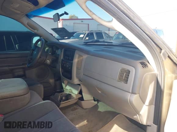 2005 Dodge 1500 SLT с VIN 1D7HA18N95J613036, выставлен на аукционе IAAI как лот 43498658 с пробегом 241 053 миль миль и . История ставок и продаж доступна на DreamBid. Изображение 5.