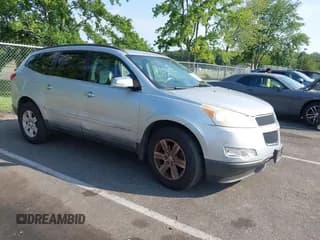 ✅ 2009 Chevrolet Traverse 2LT • VIN: 1GNER23D19S169233 • Lot: 42765647. Wystawiony na IAAI z przebiegiem 103 980 mil. Bezpłatny archiwum sprzedaży aukcyjnych z USA i szczegółowy raport historii pojazdu na DreamBid. Zdjęcie 1.
