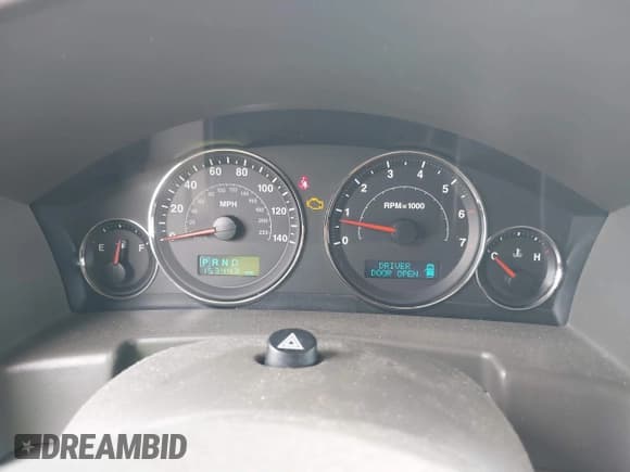 ✅ 2006 Jeep Commander • VIN: 1J8HG48N46C274341 • Lot: 42264428. Listed on IAAI with 153,443 mi. Free auction sales archive from the USA and detailed vehicle history report at DreamBid. Image 7.