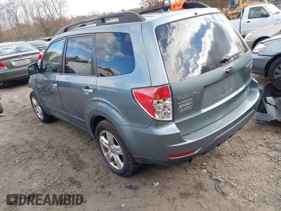 ✅ 2010 Subaru Forester X Premium • VIN: JF2SH6CC3AH754606 • Lot: 43728127. Wystawiony na IAAI z przebiegiem Nie podano. Bezpłatny archiwum sprzedaży aukcyjnych z USA i szczegółowy raport historii pojazdu na DreamBid. Zdjęcie 3.