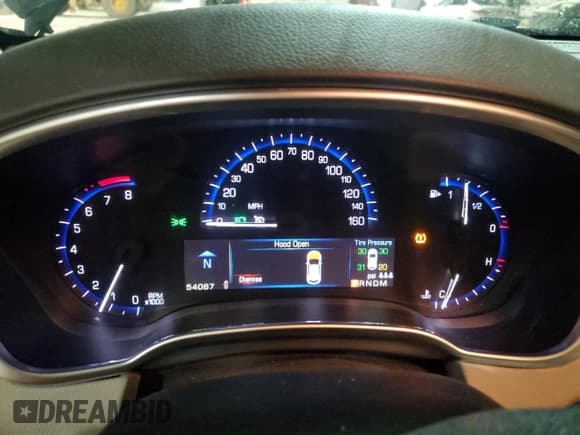 ✅ 2016 Cadillac SRX Luxury Collection • VIN: 3GYFNBE36GS569331 • Lot: 86246305. Wystawiony na Copart z przebiegiem 54 067 mil. Bezpłatny archiwum sprzedaży aukcyjnych z USA i szczegółowy raport historii pojazdu na DreamBid. Zdjęcie 9.