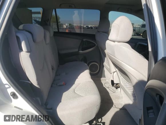 ✅ 2007 Toyota RAV4 Limited • VIN: JTMZD31V875043859 • Lot: 69435525. Wystawiony na Copart z przebiegiem 160 106 mil. Bezpłatny archiwum sprzedaży aukcyjnych z USA i szczegółowy raport historii pojazdu na DreamBid. Zdjęcie 11.