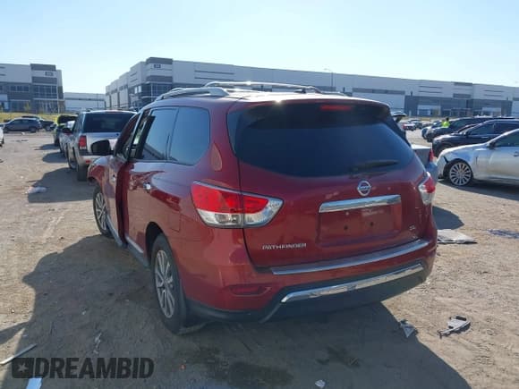✅ 2016 Nissan Pathfinder Platinum • VIN: 5N1AR2MN8GC612429 • Lot: 43721825. Listed on IAAI with 157,114 mi. Free auction sales archive from the USA and detailed vehicle history report at DreamBid. Image 3.