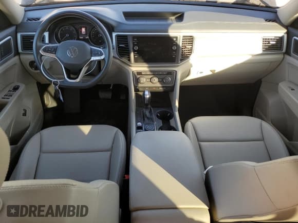 ✅ 2021 Volkswagen Atlas SE • VIN: 1V2KR2CA5MC555558 • Лот: 86874235. Опубликован ранее на Copart с пробегом 126 698 миль. Бесплатный доступ к архиву аукционных продаж из США и подробный отчёт об истории автомобиля на DreamBid. Изображение 8.