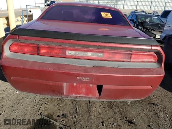 ✅ 2009 Dodge Challenger SE • VIN: 2B3LJ44V29H560670 • Lot: 75260343. Wystawiony na Copart z przebiegiem Nie podano. Bezpłatny archiwum sprzedaży aukcyjnych z USA i szczegółowy raport historii pojazdu na DreamBid. Zdjęcie 6.