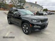 ✅ 2024 Jeep Grand Cherokee • VIN: 1C4RJYB62R8942747 • Лот: 90841325. Опубликован ранее на Copart с пробегом 15 555 миль. Бесплатный доступ к архиву аукционных продаж из США и подробный отчёт об истории автомобиля на DreamBid. Изображение 4.