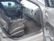 ✅ 2018 Dodge Charger R/T Scat Pack • VIN: 2C3CDXGJ5JH193420 • Lot: 43043636. Wystawiony na IAAI z przebiegiem 75 284 mil. Bezpłatny archiwum sprzedaży aukcyjnych z USA i szczegółowy raport historii pojazdu na DreamBid. Zdjęcie 5.