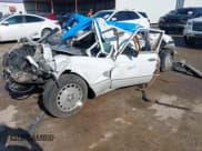 ✅ 1990 Mercedes-Benz 420 SEL • VIN: WDBCA35E9LA532912 • Lot: 42087474. Wystawiony na IAAI z przebiegiem Nie podano. Bezpłatny archiwum sprzedaży aukcyjnych z USA i szczegółowy raport historii pojazdu na DreamBid. Zdjęcie 2.