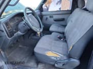 ✅ 1996 Toyota Tacoma • VIN: 4TAWM72N8TZ126408 • Lot: 85209105. Wystawiony na Copart z przebiegiem 190 884 mil. Bezpłatny archiwum sprzedaży aukcyjnych z USA i szczegółowy raport historii pojazdu na DreamBid. Zdjęcie 7.