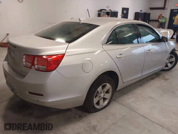 2015 Chevrolet Malibu LT with VIN 1G11C5SL0FF308784, listed as a IAAI auction lot 42242688 with 120,956 mi miles and . Bid and sale history available at DreamBid. Image 4.