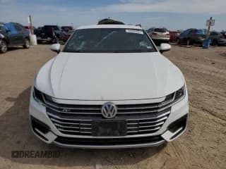 ✅ 2019 Volkswagen Arteon SE R-Line • VIN: WVWFR7AN5KE026750 • Лот: 58026423. Опубликован ранее на Copart с пробегом 65 007 миль. Бесплатный доступ к архиву аукционных продаж из США и подробный отчёт об истории автомобиля на DreamBid. Изображение 5.