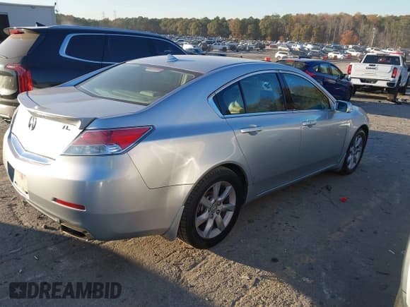 ✅ 2014 Acura TL Technology • VIN: 19UUA8F56EA006372 • Лот: 43701471. Опубликован ранее на IAAI с пробегом 153 336 миль. Бесплатный доступ к архиву аукционных продаж из США и подробный отчёт об истории автомобиля на DreamBid. Изображение 4.