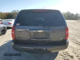 ✅ 2011 Chevrolet Suburban LS • VIN: 1GNSCHE0XBR294973 • Lot: 77258024. Wystawiony na Copart z przebiegiem 193 139 mil. Bezpłatny archiwum sprzedaży aukcyjnych z USA i szczegółowy raport historii pojazdu na DreamBid. Zdjęcie 6.