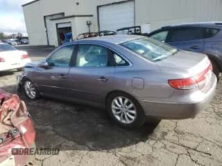 2007 Hyundai Azera SE z VIN KMHFC46F17A181114, wystawiony jako Copart lot #81123654 z przebiegiem Nie podano mil oraz Czysty tytuł • Clean title. Historia ofert i sprzedaży dostępna na DreamBid. Obrazek 2.