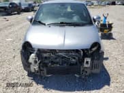 ✅ 2017 FIAT 500e • VIN: 3C3CFFGE7HT530064 • Lot: 57535834. Wystawiony na Copart z przebiegiem 29 352 mil. Bezpłatny archiwum sprzedaży aukcyjnych z USA i szczegółowy raport historii pojazdu na DreamBid. Zdjęcie 5.