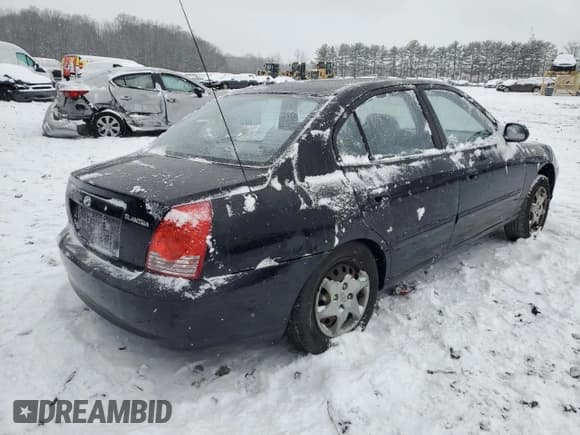 ✅ 2004 Hyundai Elantra GLS • VIN: KMHDN46DX4U748981 • Lot: 87159394. Wystawiony na Copart z przebiegiem 186 356 mil. Bezpłatny archiwum sprzedaży aukcyjnych z USA i szczegółowy raport historii pojazdu na DreamBid. Zdjęcie 3.