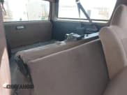 ✅ 1996 Ford Bronco XL • VIN: 1FMEU15N7TLB57947 • Lot: 42500201. Listed on IAAI with 224,982 mi. Free auction sales archive from the USA and detailed vehicle history report at DreamBid. Image 8.