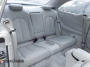 ✅ 2005 Mercedes-Benz CLK 320 • VIN: WDBTJ65JX5F139957 • Лот: 43689322. Опубликован ранее на IAAI с пробегом 160 747 миль. Бесплатный доступ к архиву аукционных продаж из США и подробный отчёт об истории автомобиля на DreamBid. Изображение 8.