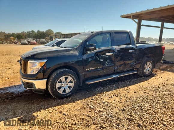 ✅ 2019 Nissan Titan S • VIN: 1N6AA1EKXKN526074 • Lot: 91717715. Listed on Copart with 35,325 mi. Free auction sales archive from the USA and detailed vehicle history report at DreamBid. Image 1.