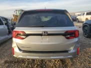 ✅ 2025 Honda Odyssey EX-L • VIN: 5FNRL6H62SB083848 • Lot: 91668995. Wystawiony na Copart z przebiegiem 9 010 mil. Bezpłatny archiwum sprzedaży aukcyjnych z USA i szczegółowy raport historii pojazdu na DreamBid. Zdjęcie 6.