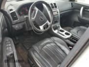 ✅ 2010 GMC Acadia SLT2 • VIN: 1GKLRNED4AJ117303 • Lot: 67528065. Wystawiony na Copart z przebiegiem 228 276 mil. Bezpłatny archiwum sprzedaży aukcyjnych z USA i szczegółowy raport historii pojazdu na DreamBid. Zdjęcie 8.