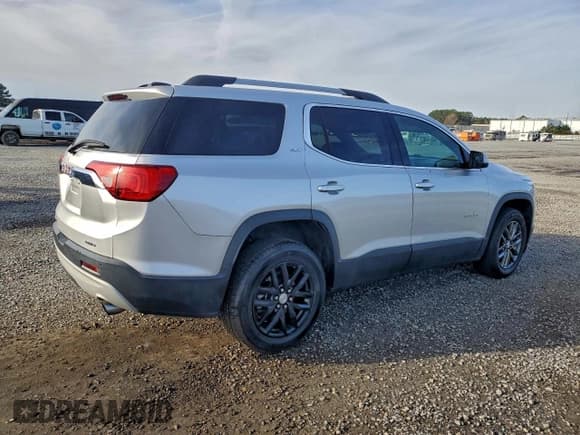 ✅ 2018 GMC Acadia SLT • VIN: 1GKKNULS8JZ154536 • Лот: 94811475. Опубликован ранее на Copart с пробегом 129 410 миль. Бесплатный доступ к архиву аукционных продаж из США и подробный отчёт об истории автомобиля на DreamBid. Изображение 3.