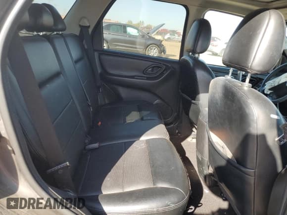 ✅ 2005 Ford Escape Limited • VIN: 1FMCU04195KC43088 • Lot: 84524635. Wystawiony na Copart z przebiegiem Nie podano. Bezpłatny archiwum sprzedaży aukcyjnych z USA i szczegółowy raport historii pojazdu na DreamBid. Zdjęcie 11.