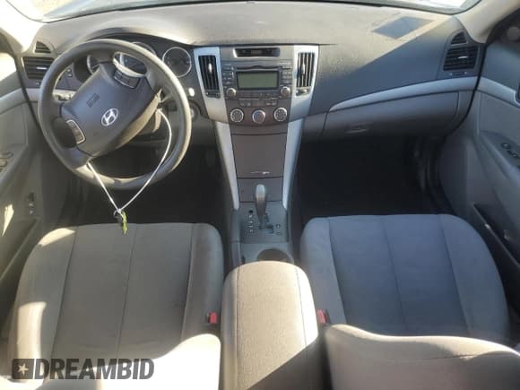 ✅ 2009 Hyundai Sonata GLS • VIN: 5NPET46C79H549667 • Лот: 81814654. Опубликован ранее на Copart с пробегом Не указан. Бесплатный доступ к архиву аукционных продаж из США и подробный отчёт об истории автомобиля на DreamBid. Изображение 8.