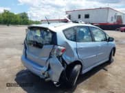 ✅ 2010 Honda Fit Sport • VIN: JHMGE8H4XAC010930 • Лот: 42338784. Опубликован ранее на IAAI с пробегом 169 979 миль. Бесплатный доступ к архиву аукционных продаж из США и подробный отчёт об истории автомобиля на DreamBid. Изображение 6.