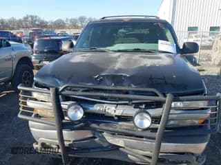 ✅ 2001 Chevrolet Suburban LS • VIN: 3GNEC16T61G284128 • Лот: 41102555. Опубликован ранее на IAAI с пробегом 198 323 миль. Бесплатный доступ к архиву аукционных продаж из США и подробный отчёт об истории автомобиля на DreamBid. Изображение 6.