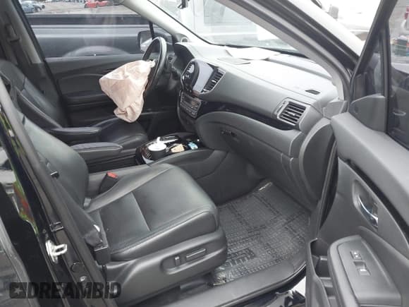 ✅ 2019 Honda Pilot Touring 8-Passenger • VIN: 5FNYF5H96KB037544 • Лот: 43526396. Опубликован ранее на IAAI с пробегом 143 482 миль. Бесплатный доступ к архиву аукционных продаж из США и подробный отчёт об истории автомобиля на DreamBid. Изображение 5.